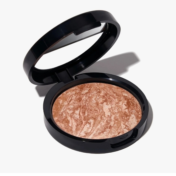 Laura Geller Other - Laura Galler Baked Body Frosting Face & Body Glow Bronzer: Tahitian Glow, NIB